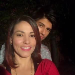 Meet your Posher, Claudia